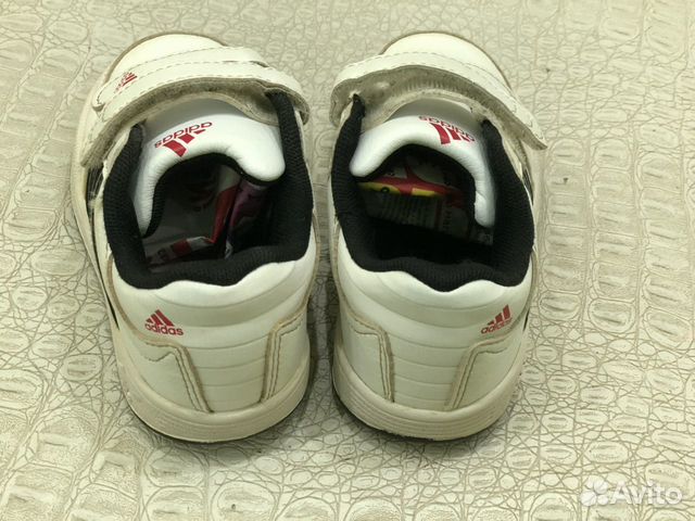 Кроссовки adidas р.24, стелька 15см