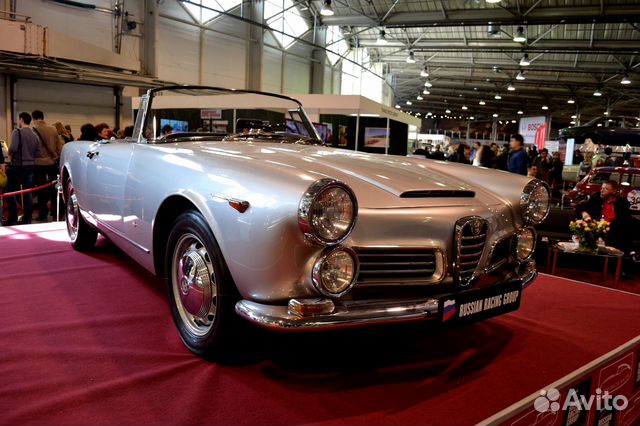 Продам фотоаппарат Nikon D3100 с двумя объективами Продам фотоаппарат Nikon D3100 с двумя объективами