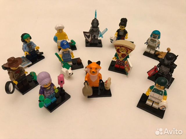 Lego серия 19 минифигурки новые