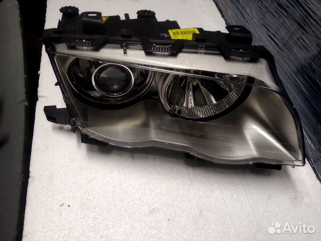 BMW 3 E46 Фара правая ксенон Седан новая