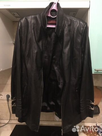 Кожаная куртка женская 48 размера