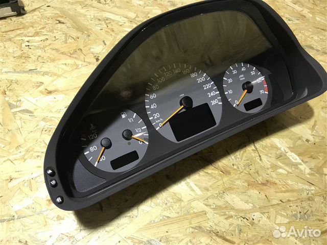 Панель приборов Mercedes-Benz E-Class W210 W210 Панель приборов Mercedes-Benz E-Class W210 W210