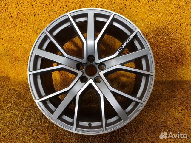 Диск Audi Rs6 3 C7 (б/у) Диск Audi Rs6 3 C7 (б/у)