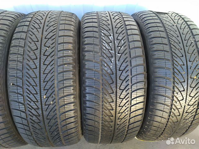 Зимние 215 50 R17 Goodyear UltraGrip 8 99R