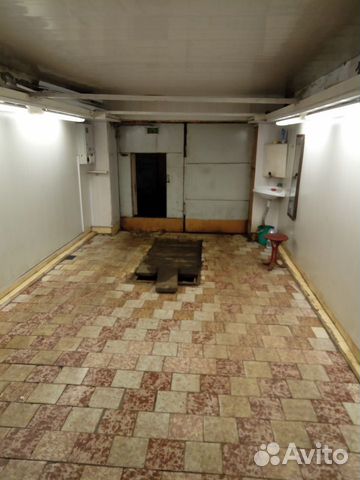 Гараж, > 30 м²