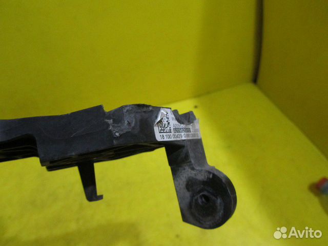 Кронштейн передней панели Mercedes C W205 (14-нв)