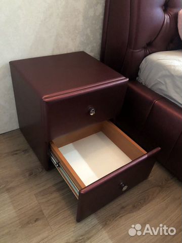 Тумба прикроватная