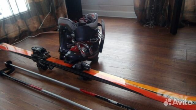 Горные лыжи 170 см., ботинки 30 (45-46 р.), палки