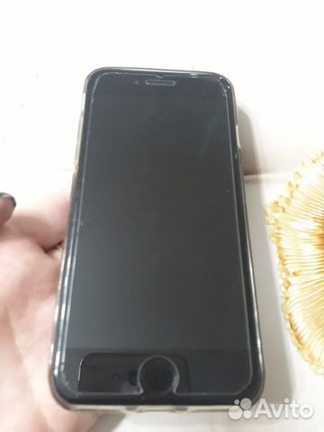 Телефон iPhone 7 Телефон iPhone 7