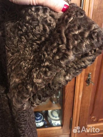 Шуба натуральный каракуль новая 52-54 Шуба натуральный каракуль новая 52-54