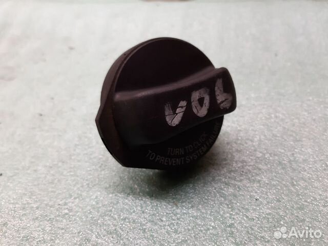 Крышка топливного бака Volvo S60 Крышка топливного бака Volvo S60