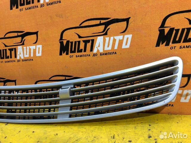 Решетка капота Mercedes C-Classe W203 2000-2007