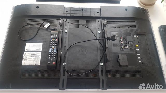 LED телевизор SAMSUNG UE40H6400AK 40 LED телевизор SAMSUNG UE40H6400AK 40