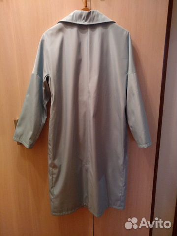 Новый женский плащ с поясом Новый женский плащ с поясом