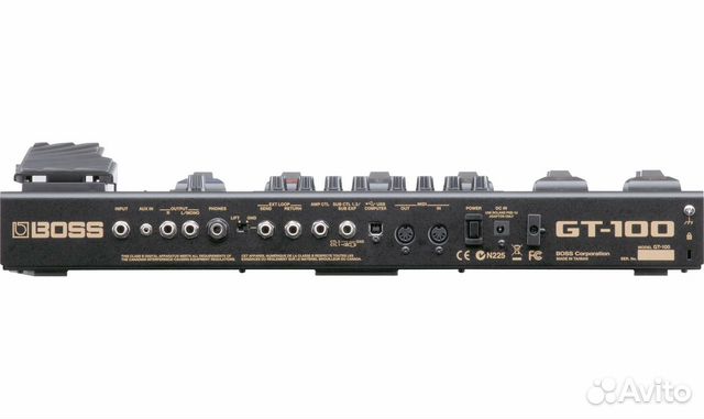 Гитарный процессор эффектов Boss GT-100 Гитарный процессор эффектов Boss GT-100