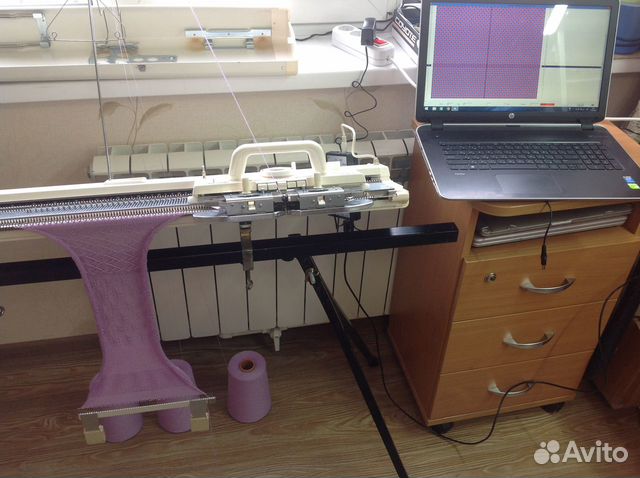 Современная вязальная машина Бразер 970 965 940 Современная вязальная машина Бразер 970 965 940