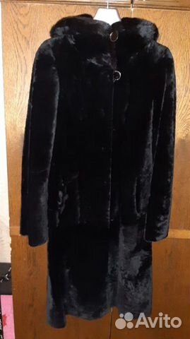 Шуба из мутона, отделка норка Шуба из мутона, отделка норка