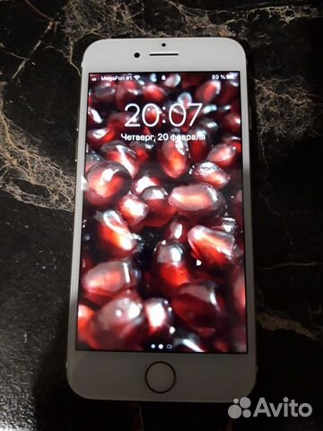 Телефон iPhone