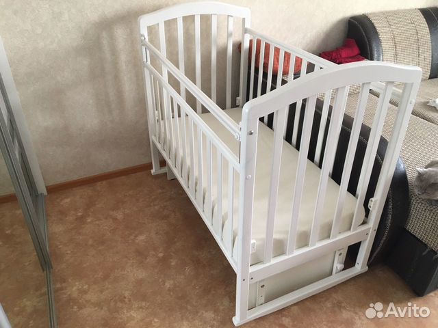 Кровать Кровать
