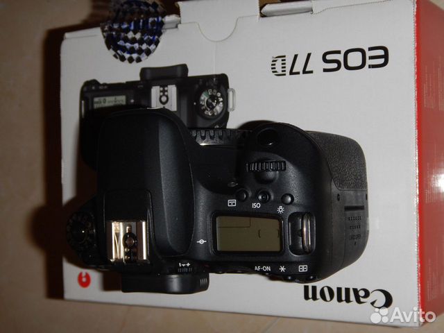 Зеркальный фотоаппарат canon EOS 77D body, черный
