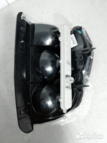 Фонарь внешний задний правый Chevrolet Trail Фонарь внешний задний правый Chevrolet Trail