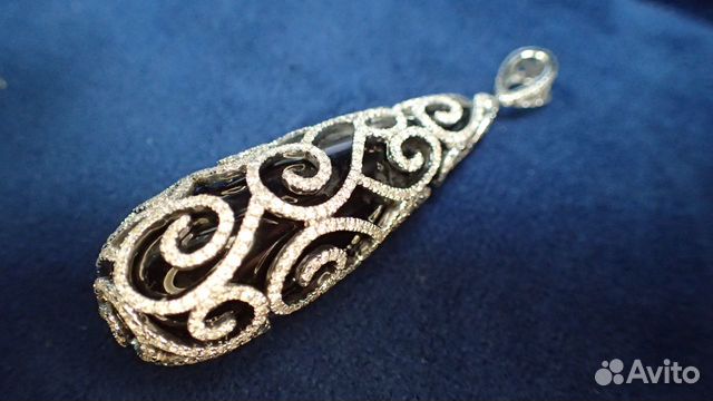Золотой кулон с бриллиантами 2.52 карат Ferini Золотой кулон с бриллиантами 2.52 карат Ferini