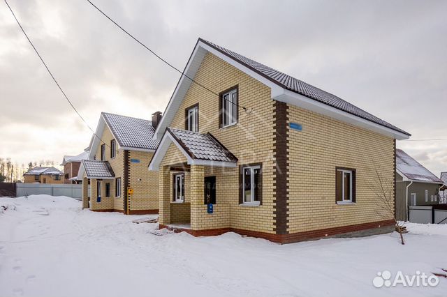 Дом 136 м² на участке 5 сот.