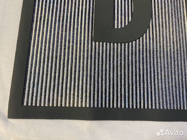 Футболка dkny новая оригинал Футболка dkny новая оригинал