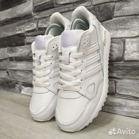 Кроссовки Adidas