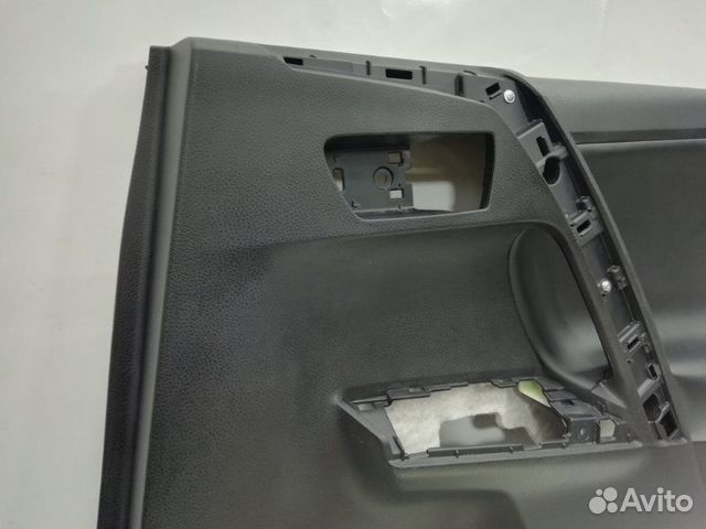 Обшивка двери задняя правая Toyota Rav4 40 2012