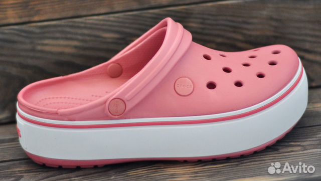 crocs platform pink