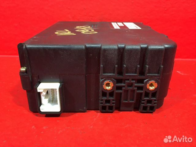 Блок управления ABS Toyota Prius хетчбэк 1nzfxe Блок управления ABS Toyota Prius хетчбэк 1nzfxe