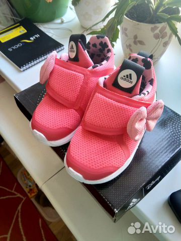 Детские кроссовки adidas Детские кроссовки adidas