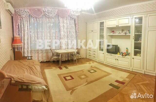 2-к квартира, 76 м², 1/12 эт.