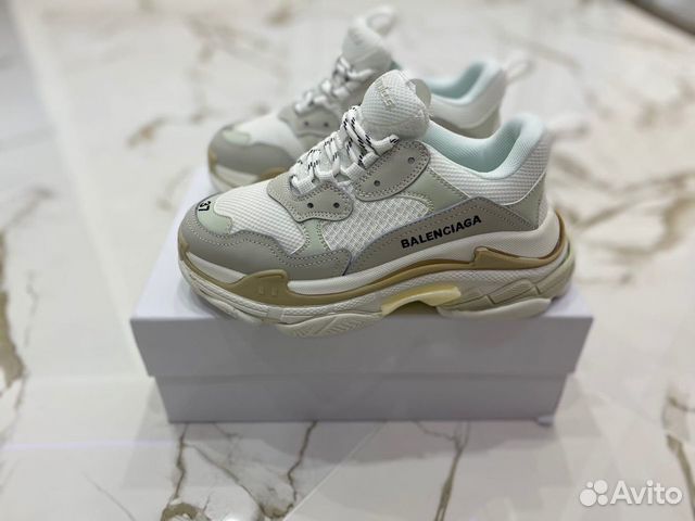 Кроссовки Balenciaga Triple S Кроссовки Balenciaga Triple S