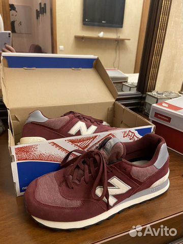New Balance кроссовки новые 44
