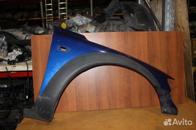 Крыло переднее правое Volvo Xc70
