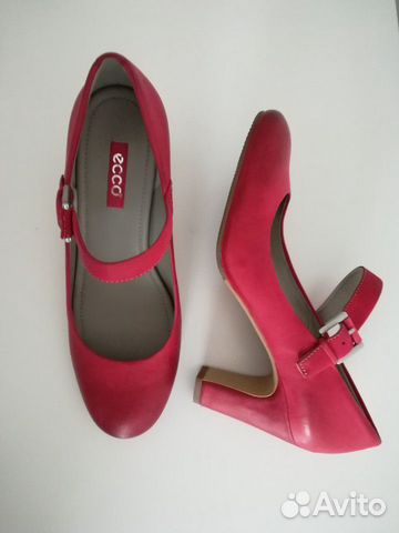 Туфли 39 р. новые