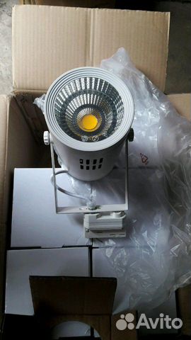 LED Светильник трековый LED Светильник трековый