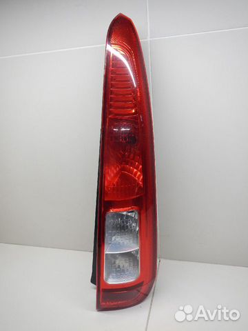 Фонарь задний правый Ford Fusion