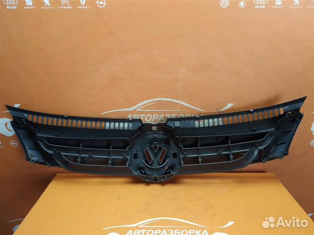 Решетка радиатора Volkswagen Golf + (2005-2014)