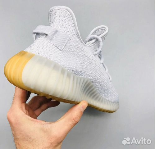 Кроссовки Adidas Yeezy Boost Кроссовки Adidas Yeezy Boost