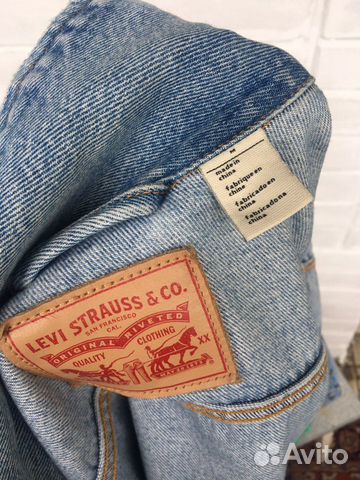 Джинсовая куртка Levis (куплена в USA) Джинсовая куртка Levis (куплена в USA)