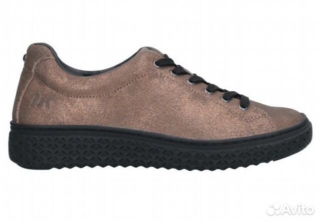 Новые кожаные кроссовки. 38 р Новые кожаные кроссовки. 38 р