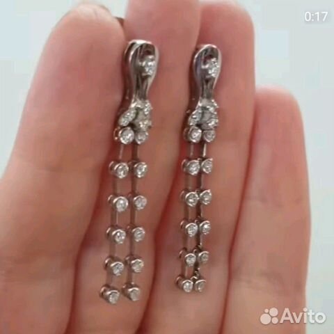 Серьги - подвески с бриллиантами Серьги - подвески с бриллиантами