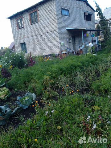 Cottage of 60 m2 on a plot 12 hundred.