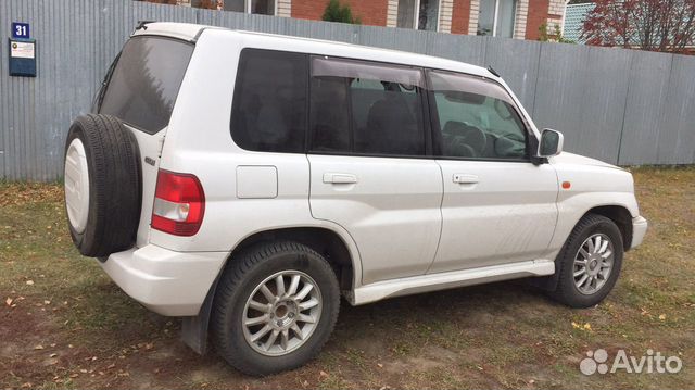 Mitsubishi Pajero iO 2.0 AT, 2000, битый, 130 000 км