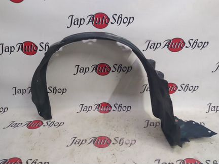 Подкрылок передний левый Toyota Fortuner 08- Hilux