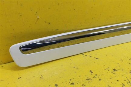 Молдинг двери передний левый Lexus Lx 3 2012-2015