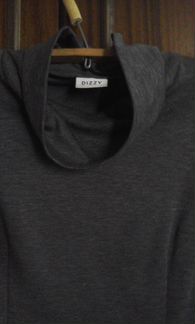 Продаю блузки и платье